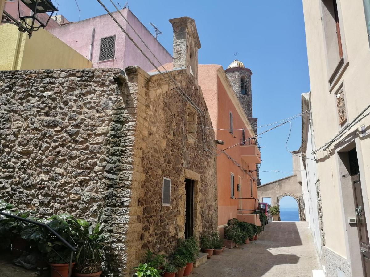 “Cielo E Mare”, Casetta Nel Cuore Del Borgo Antico / “Sky & Sea”, Charming In The Heart Of Old Village Кастельсардо Екстер'єр фото