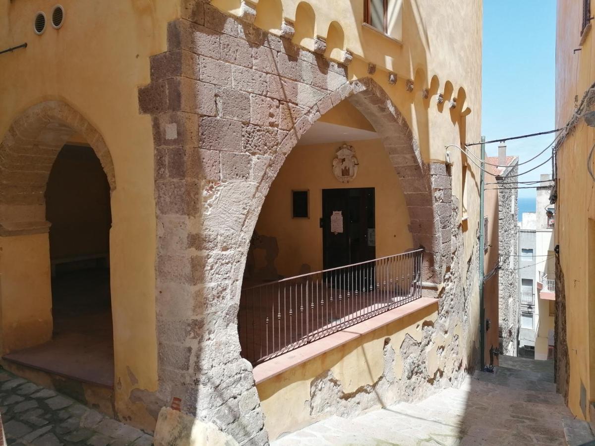 “Cielo E Mare”, Casetta Nel Cuore Del Borgo Antico / “Sky & Sea”, Charming In The Heart Of Old Village Кастельсардо Екстер'єр фото